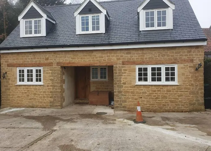 Traditional Coach House In Rural Private Estate.