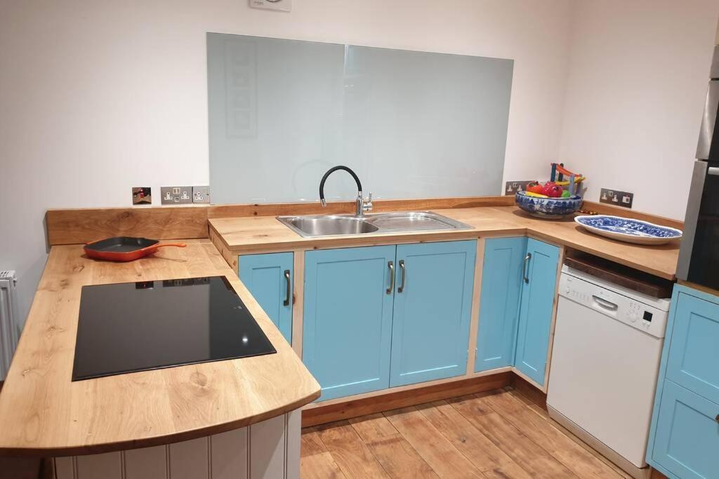Holiday home Traditional Coach House In Rural Private Estate.